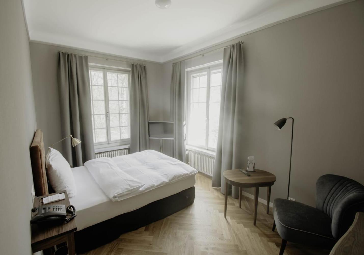 Hotel Schloss Huenigen Konolfingen Ngoại thất bức ảnh