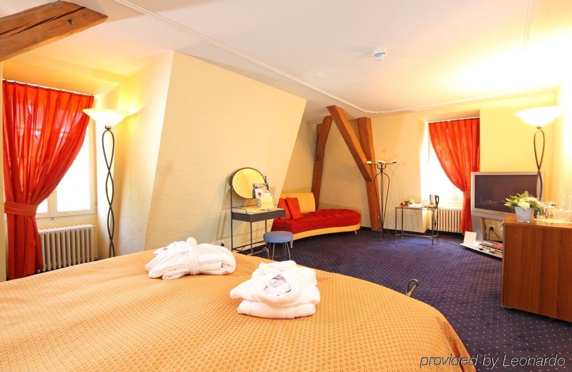Hotel Schloss Huenigen Konolfingen Phòng bức ảnh