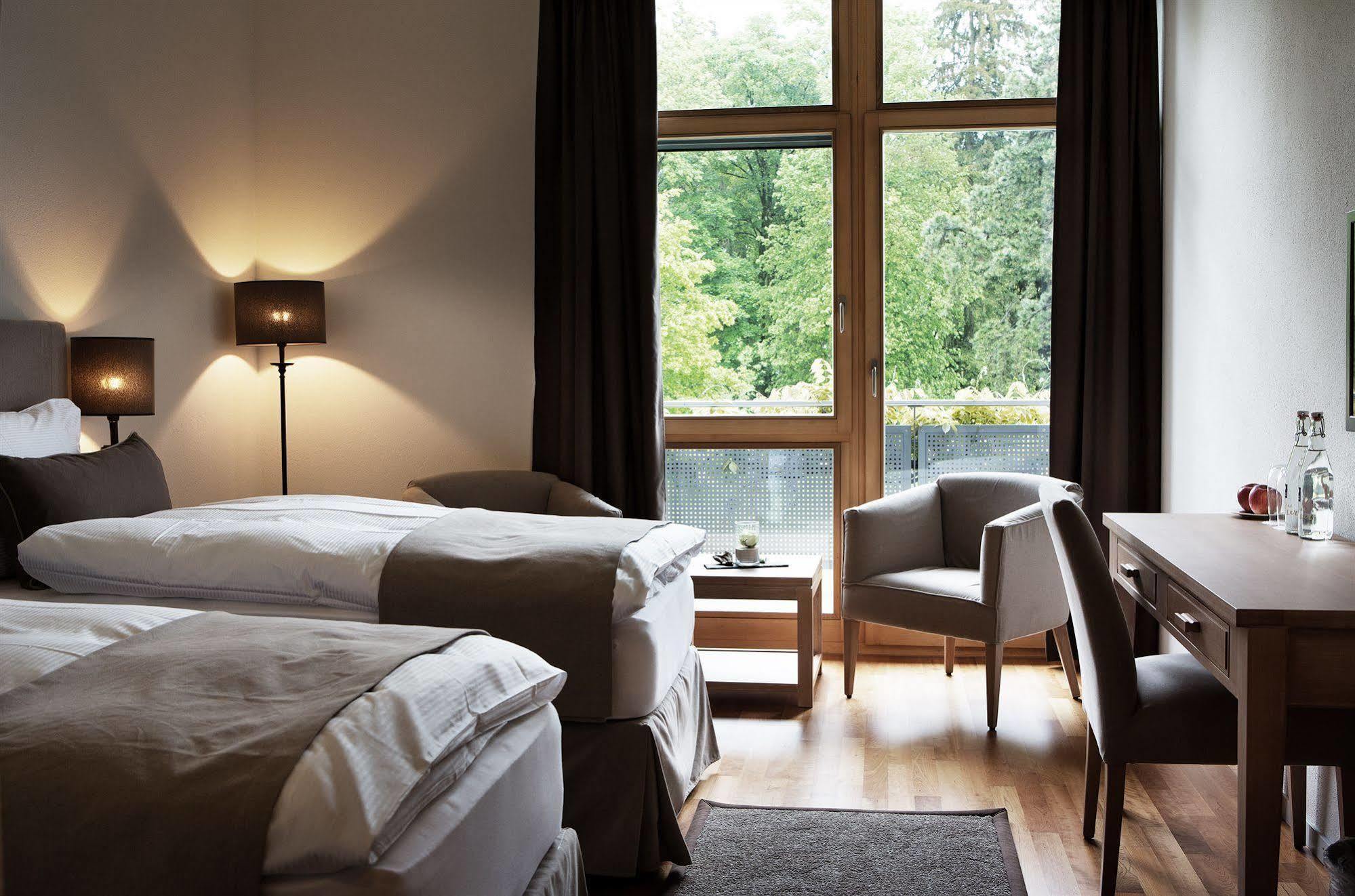 Hotel Schloss Huenigen Konolfingen Ngoại thất bức ảnh